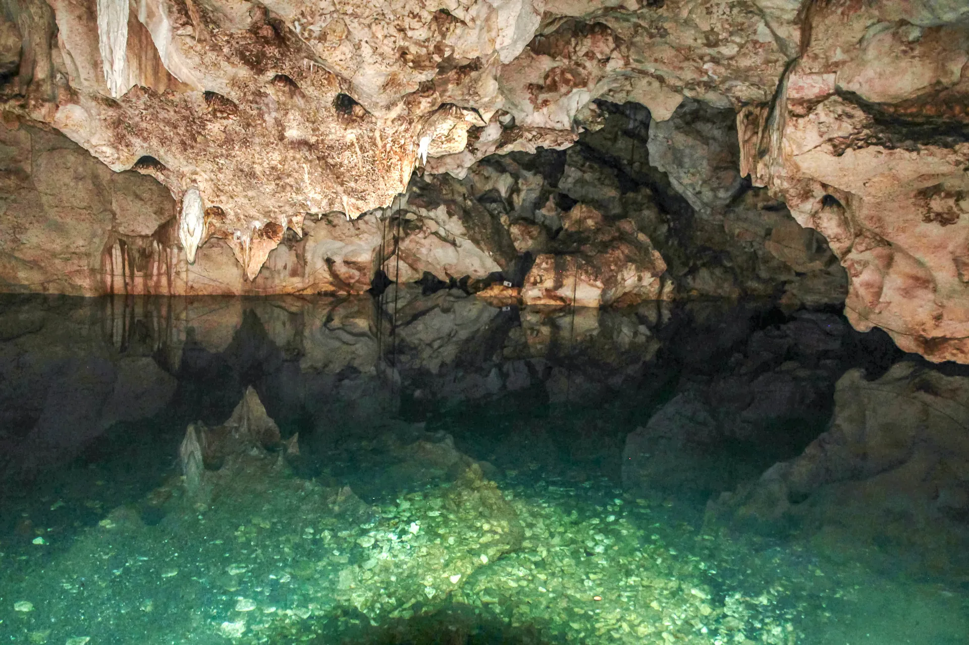 Jamaica Discovery Bay Green Grotto Caves 5